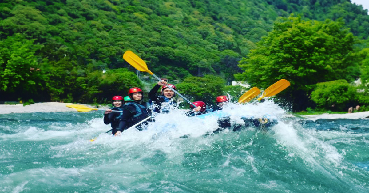 夏の大自然で冒険しよう
