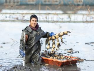 ベトナムのティンさん(^_-)-☆
この笑顔が素敵彡