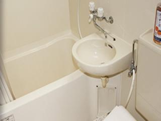 全室バス・トイレ付き
大浴場が苦手なお客様にも安心です。トイレは洋式です。