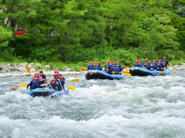 群馬水上のラフティングで爽快なアウトドア体験しよう