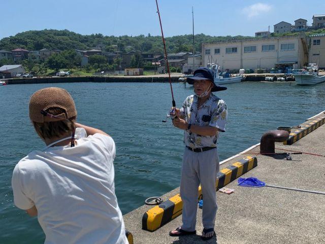 初心者からご家族まで気軽に参加できる佐渡の海釣り体験半日プラン