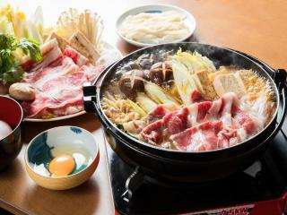 みんなで囲む上州名物すき焼き鍋♪【1泊夕朝食付スタンダード】