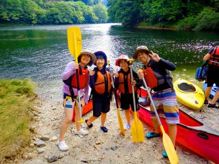 日頃の疲れを忘れて大自然の湖に漕ぎ出そう♪