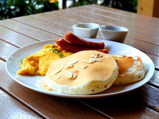 【朝食】 地元、大島卵の卵をふんだんに使った朝食をどうぞ