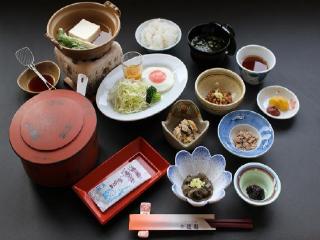 【朝食付プラン1名様用】郷土料理「いごねり」と、有機栽培米＆味噌の和定食