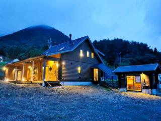BESSのおしゃれなログハウス
